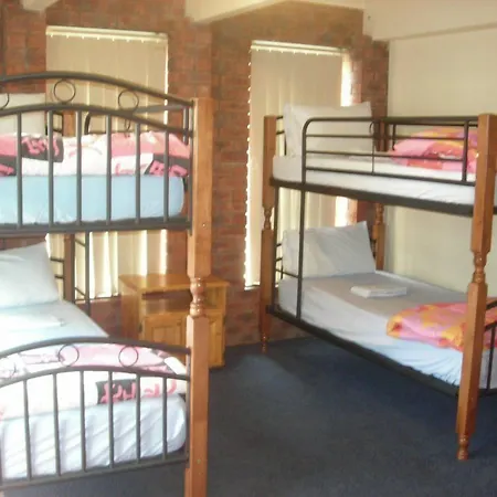 Apollo Bay Backpackers Lodge-2